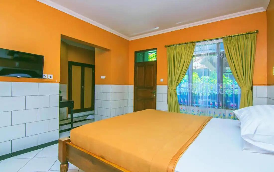 Kedin'S Inn Denpasar  Exterior photo